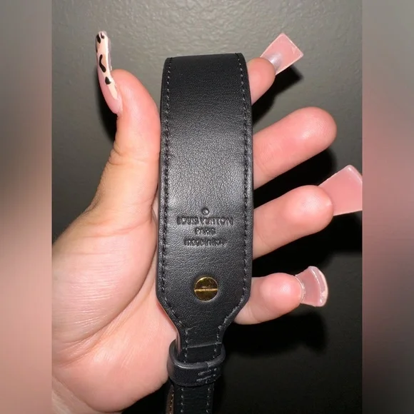 Louis Vuitton Bandoulière XL - Picture 10 of 10